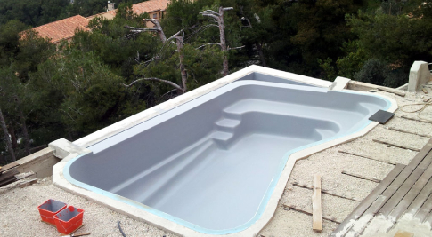 Construction Piscine Var - Revêtement Polyester Emporio Bleu